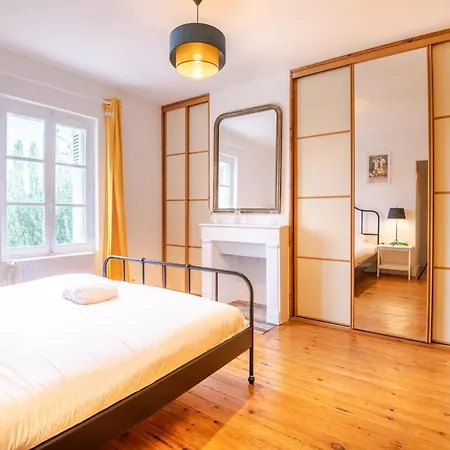 La Maison Du Bonheur Holiday home Amboise